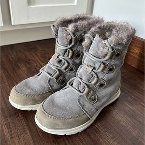 Sorel women’s Joan explorer boot